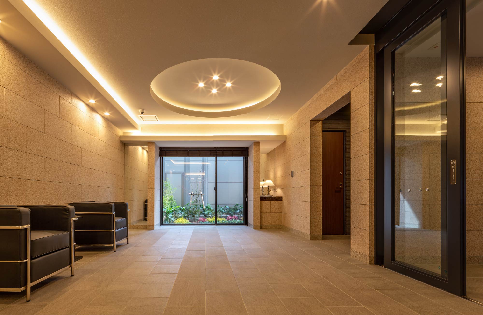 エントランスホール