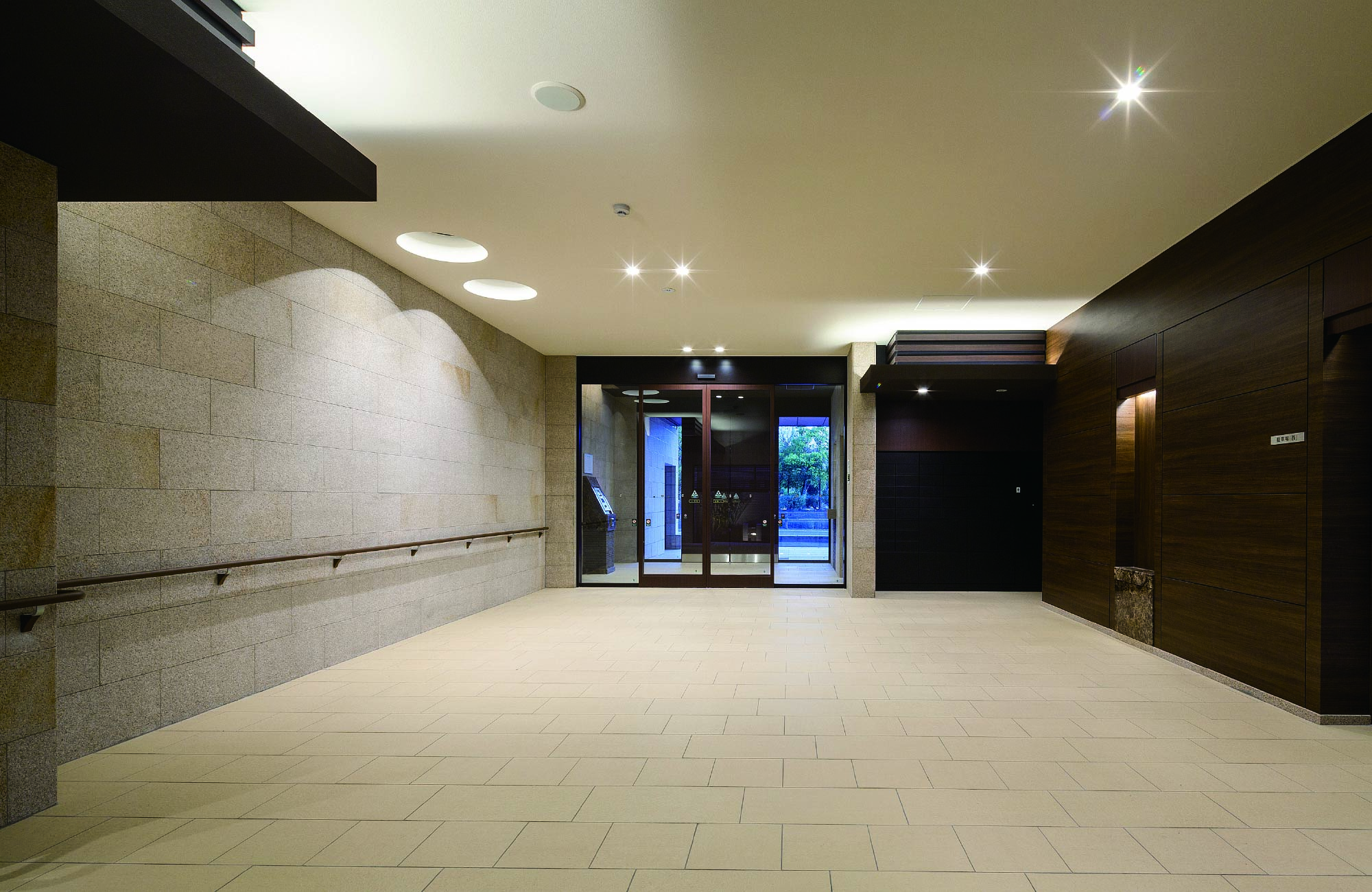 エントランスホール