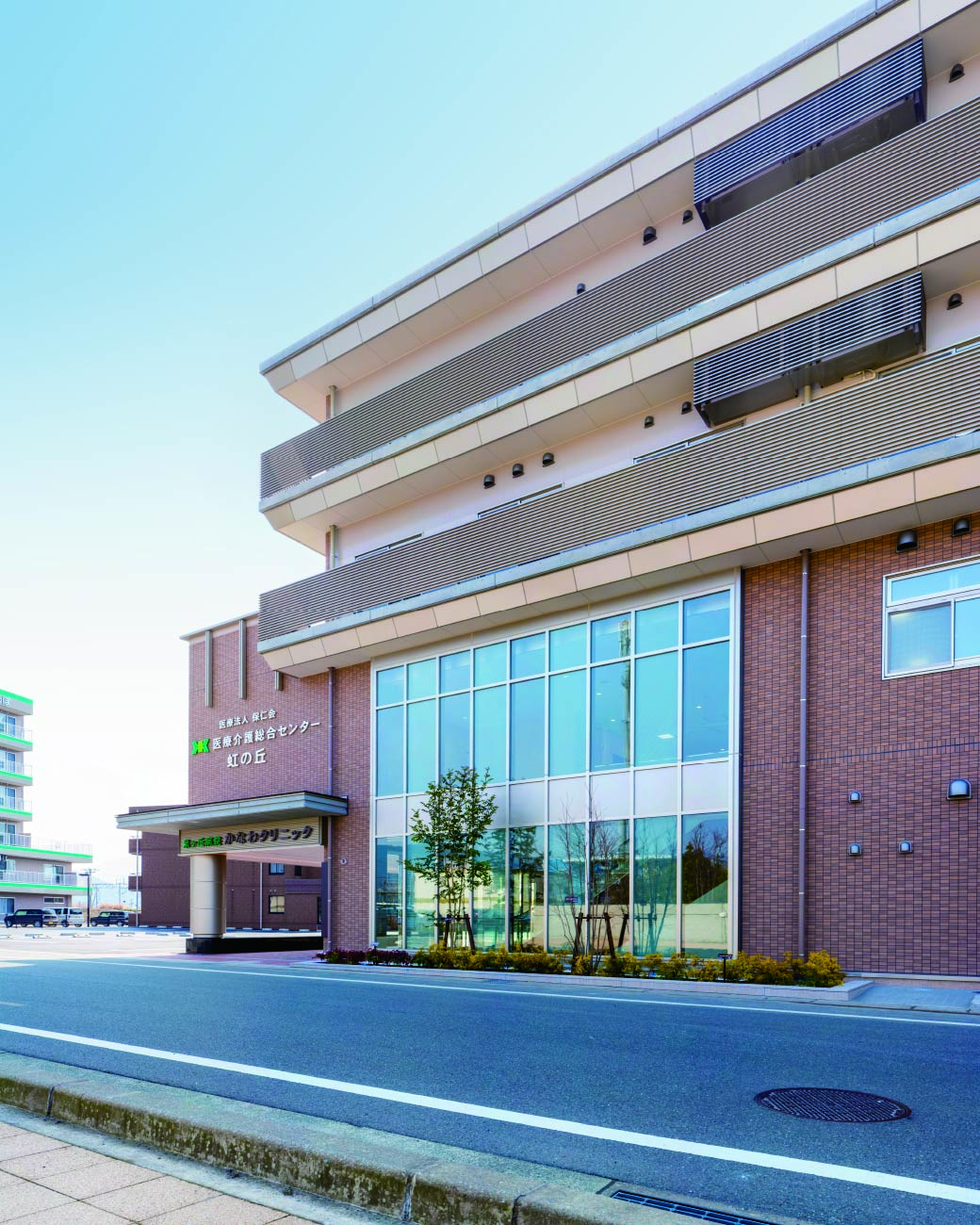 外観 東面 吹き抜け