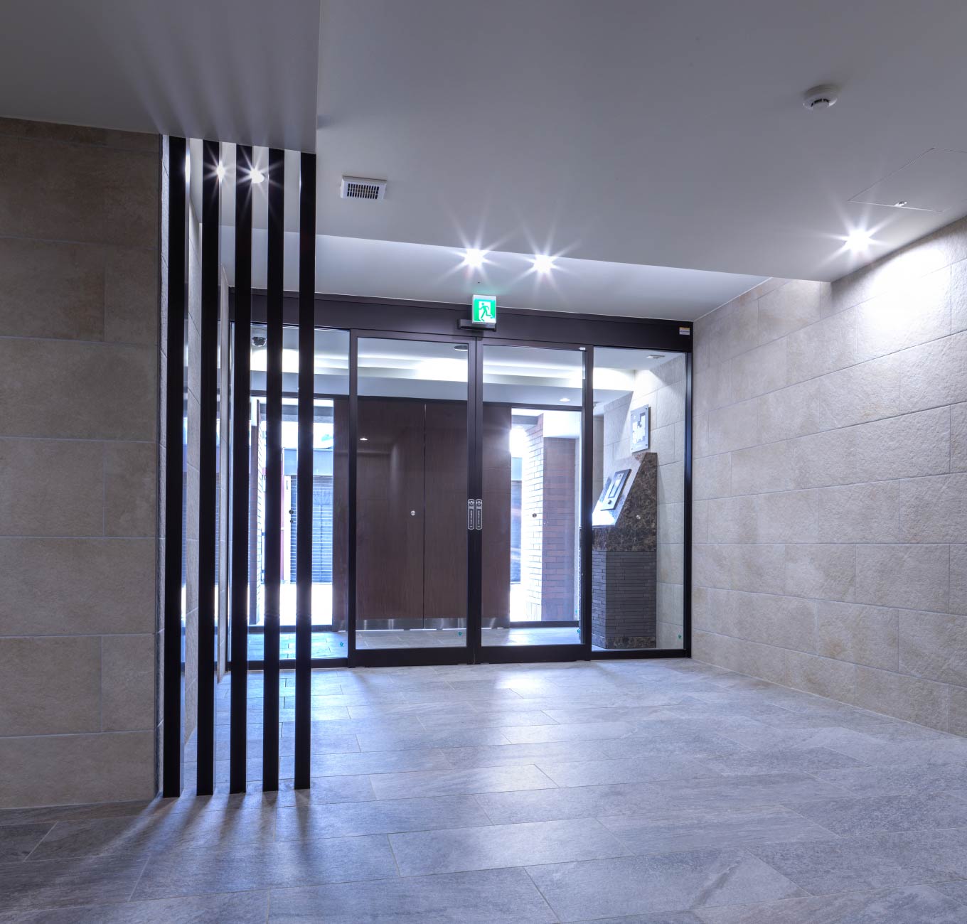 エントランスホール