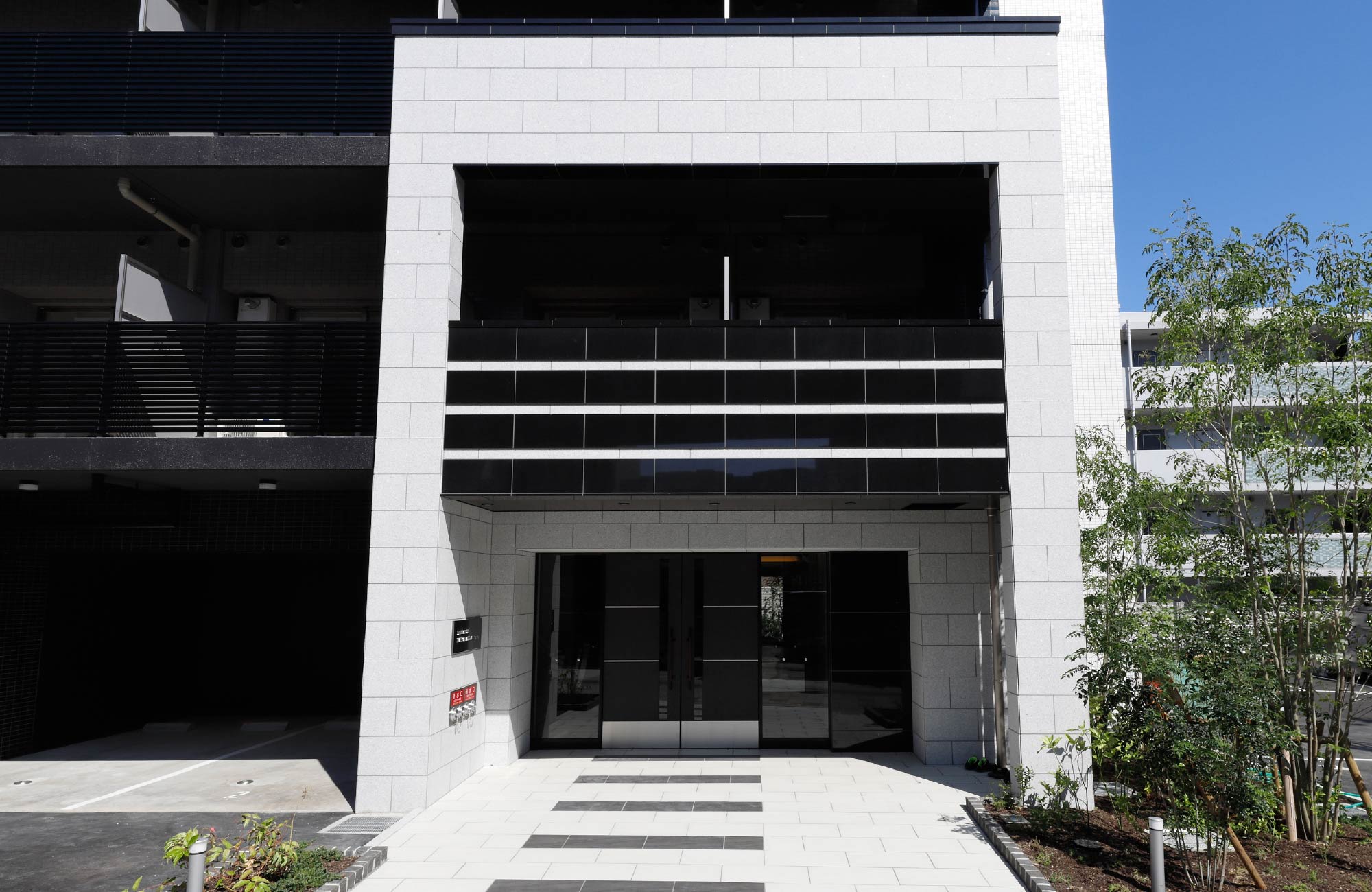 エントランスアプローチ