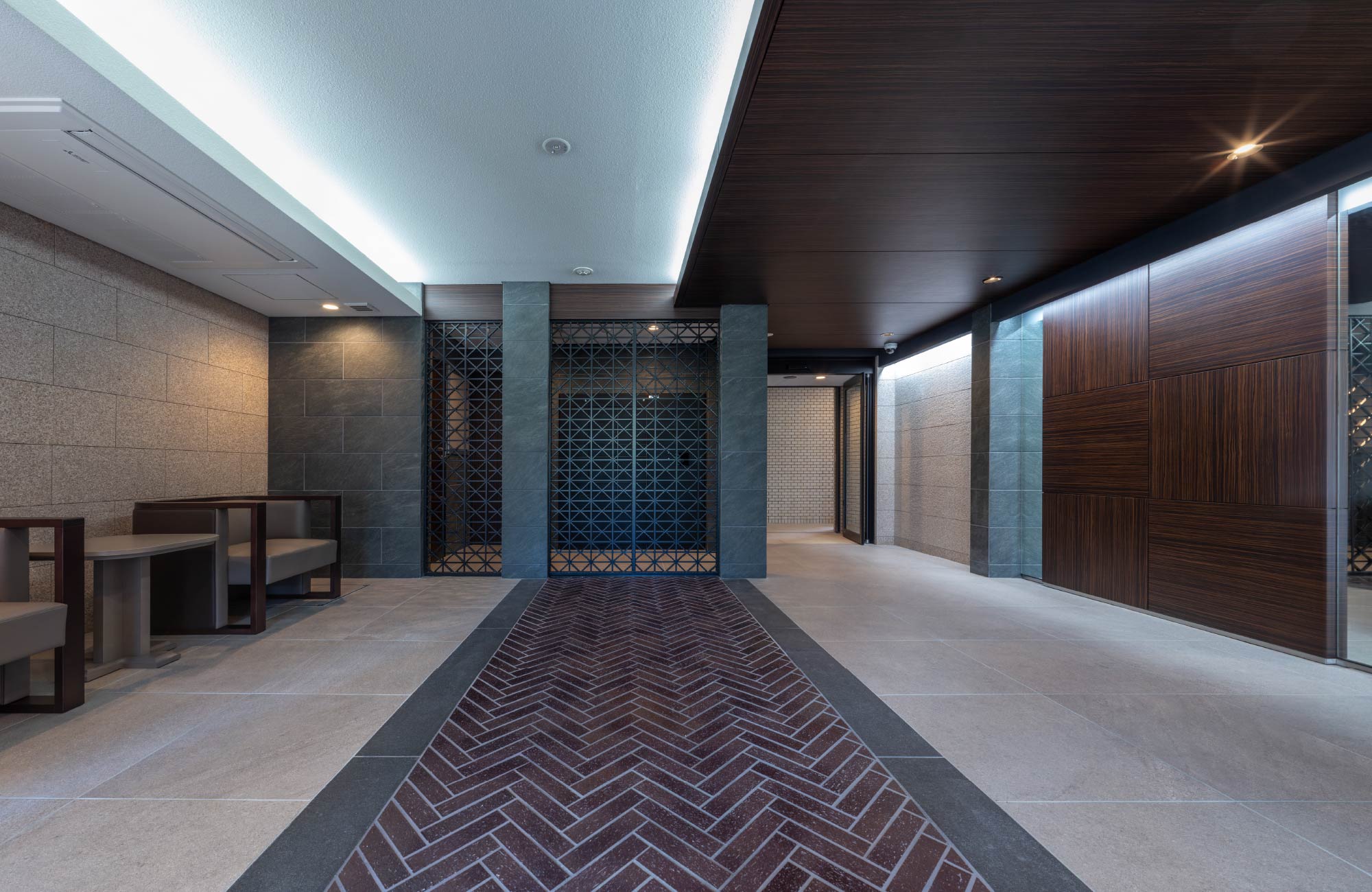 エントランスホール