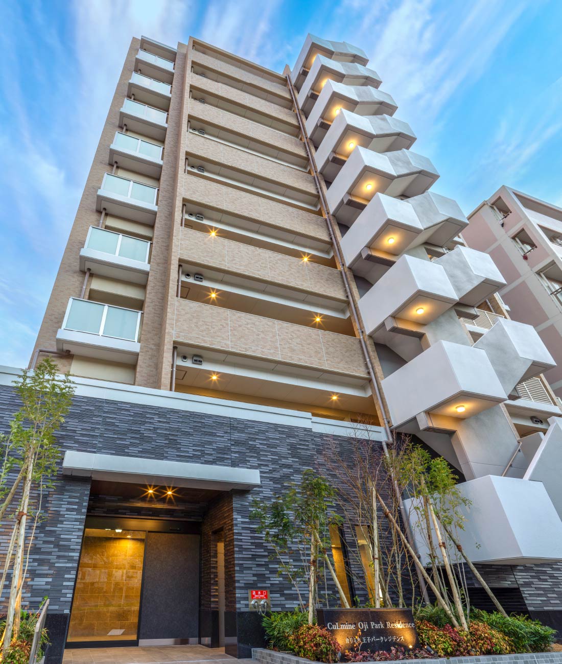 外観 北東(夕景)