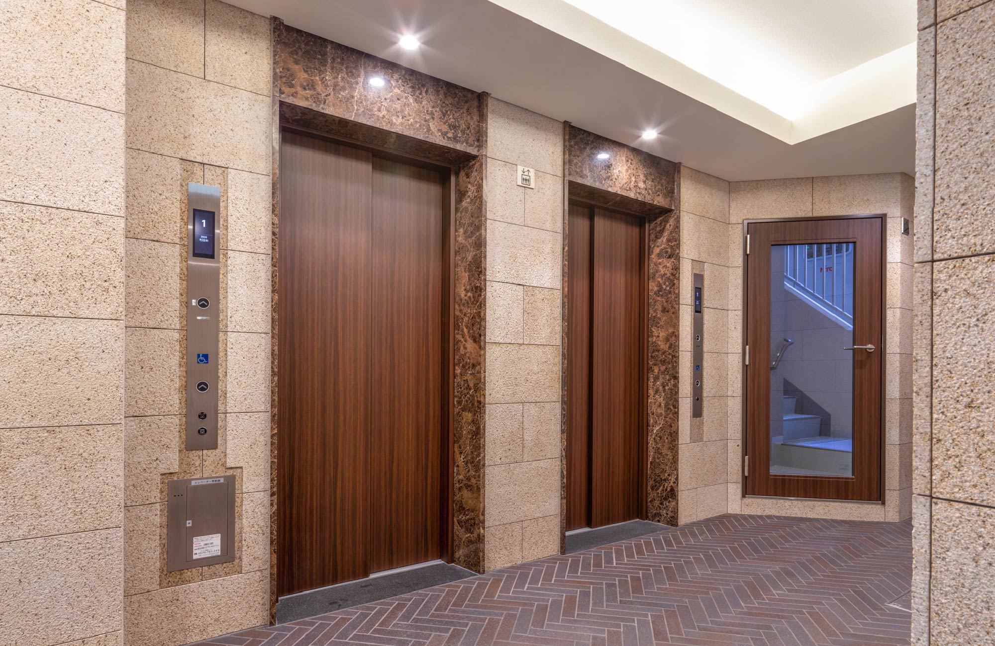 エレベーターホール